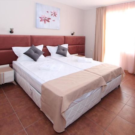 Hotel Perla Beach โซโซโปล ภายนอก รูปภาพ